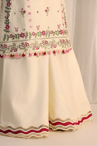 Ivory Bloom
